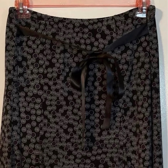 Dresses & Skirts - Women’s Skirt (Like New/Size L)